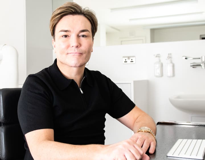 Dr Darren Mckeown